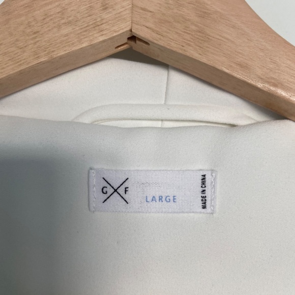 Gentle Fawn White Coat - Picture 2 of 2